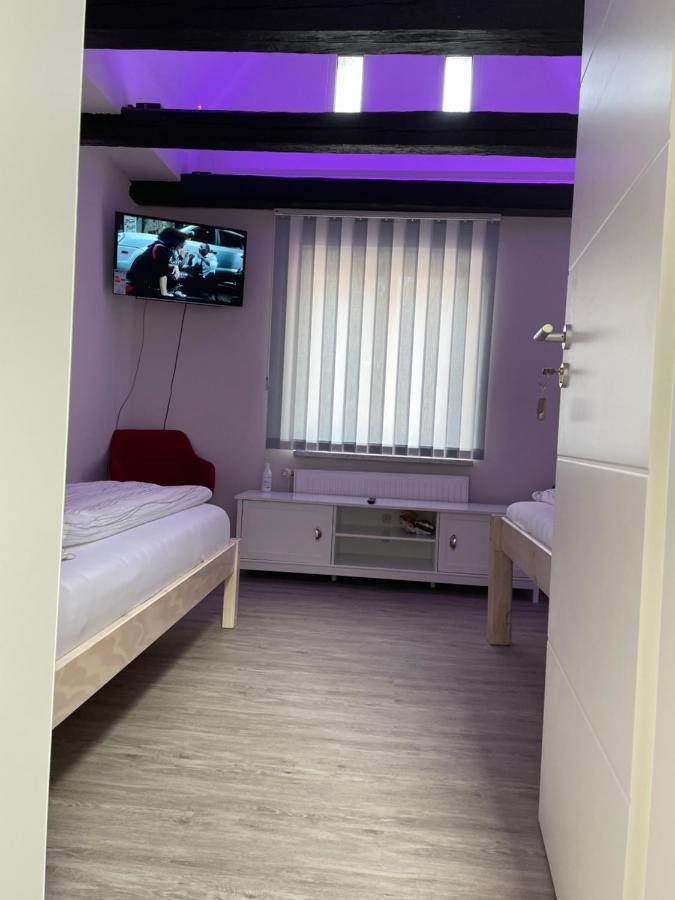 Citygluecknms - Direkt Am Bahnhof Und Einkaufszentrum Neumünster Εξωτερικό φωτογραφία